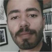 Aulas sobre filosofia, violão, ukulele, literatura